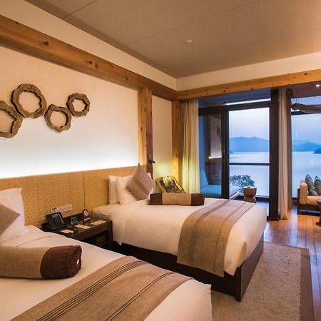 Intercontinental One Thousand Island Lake Resort By Ihg Chun'an Екстер'єр фото