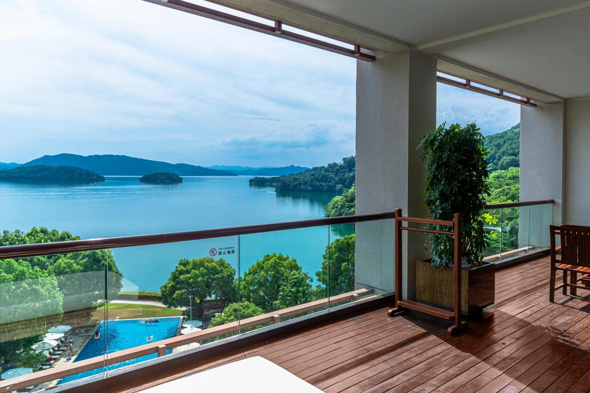 Intercontinental One Thousand Island Lake Resort By Ihg Chun'an Екстер'єр фото