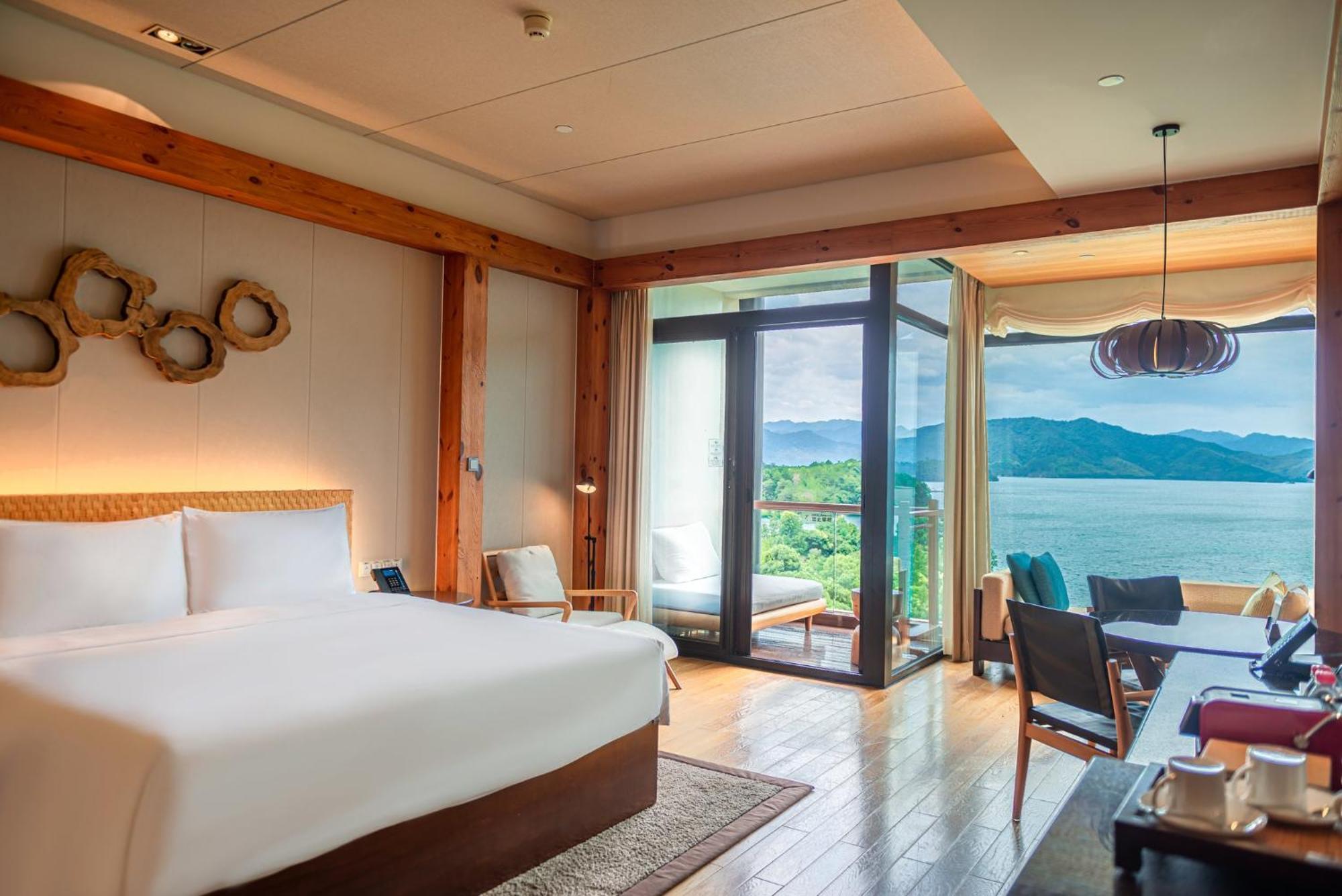 Intercontinental One Thousand Island Lake Resort By Ihg Chun'an Екстер'єр фото