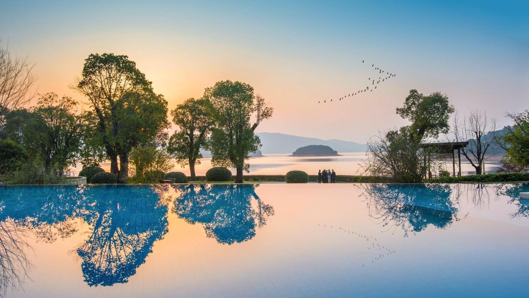Intercontinental One Thousand Island Lake Resort By Ihg Chun'an Екстер'єр фото